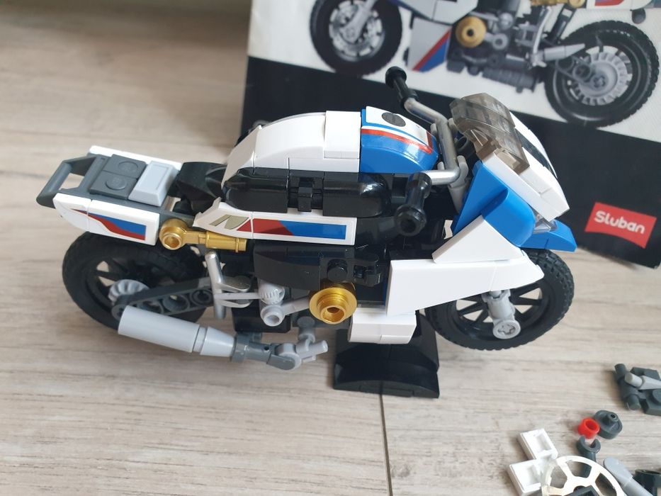 конструктор Sluban Model Bricks Motorcycle S1000MS,242 деталі