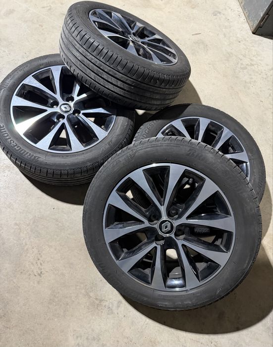 Renault Clio Jantes/Pneus 16”