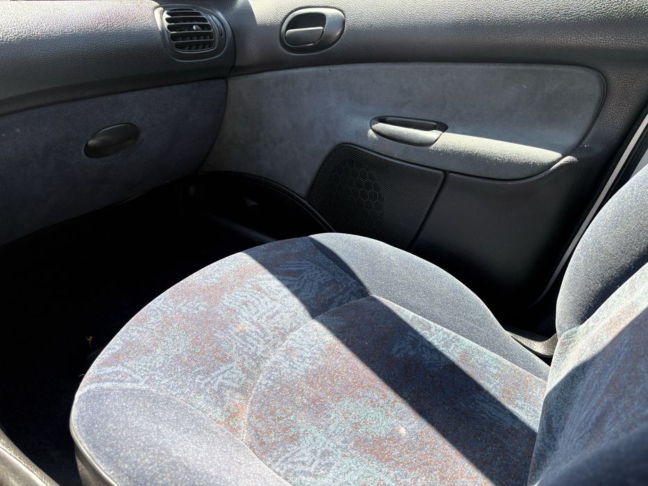 Quartelas interior Peugeot 206 5 portas