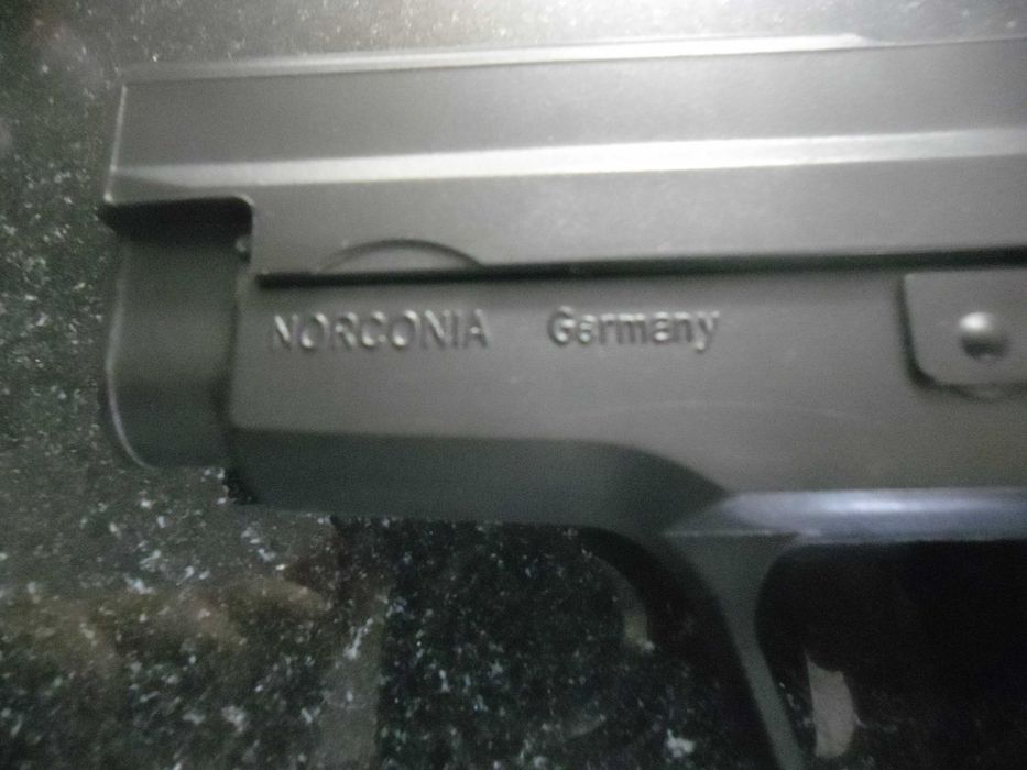 pistolet marconia