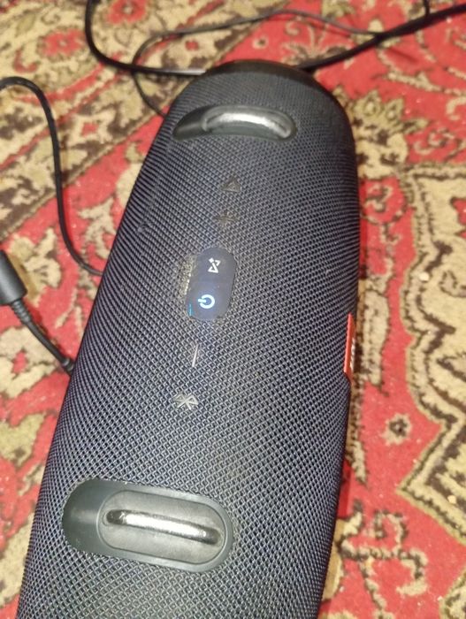 Продам колонку JBL екстрім 2