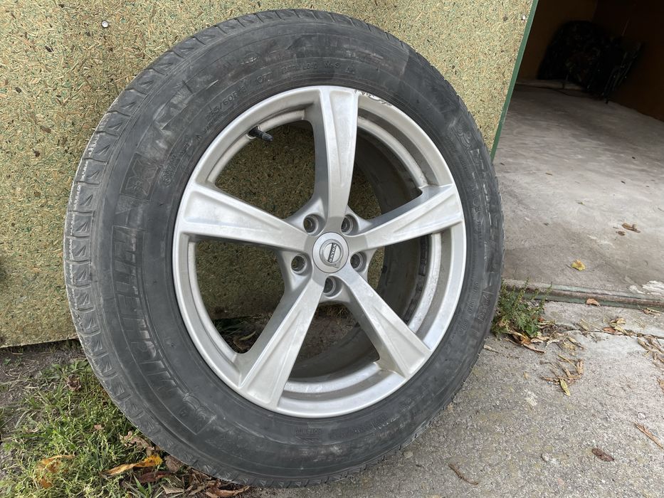 Диски з гумою R18 235/60 на Volvo XC90 XC60 V90cc
