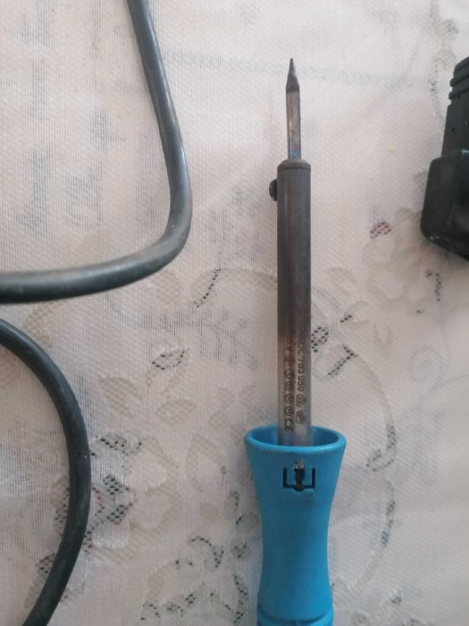 Ferro de soldar, para eletronica, 40w, com rolo de solda
