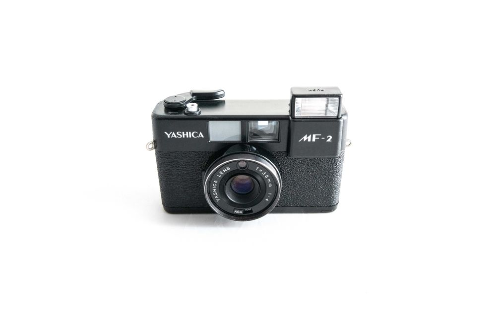 Aparat analogowy na kliszę Yashica MF-2