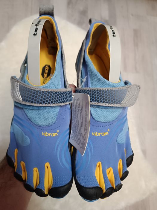 Кросівки Vibram FiveFingers KomodoSport.