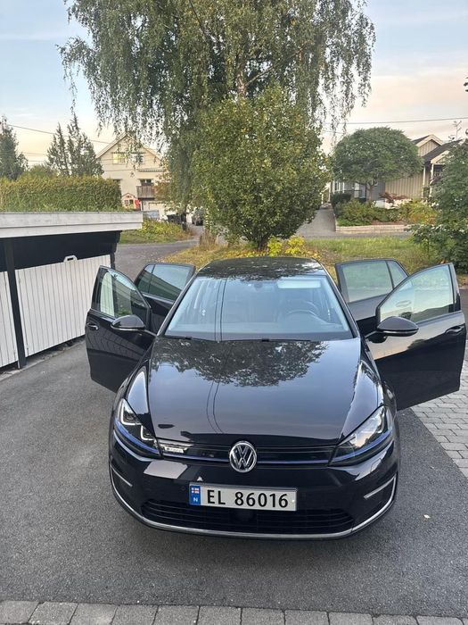 Volkswagen E-golf, 24 кіловати, Шкіра, без ДТП