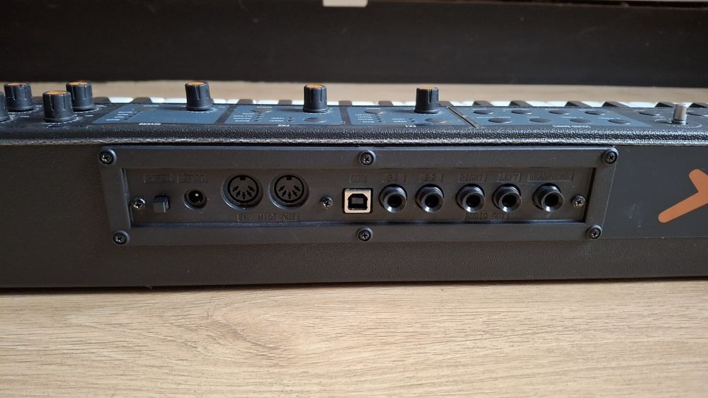STUDIOLOGIC Numa Compact 2 – pianino cyfrowe / kontroler MIDI
Dostępn