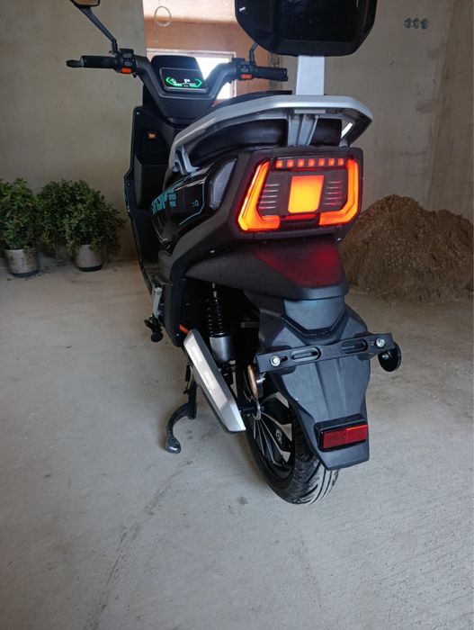 продам електро скутер DOZER T 2000