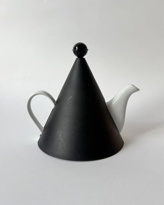 imbryk PUUR z izolującą pokrywką, postmodernistyczny projekt