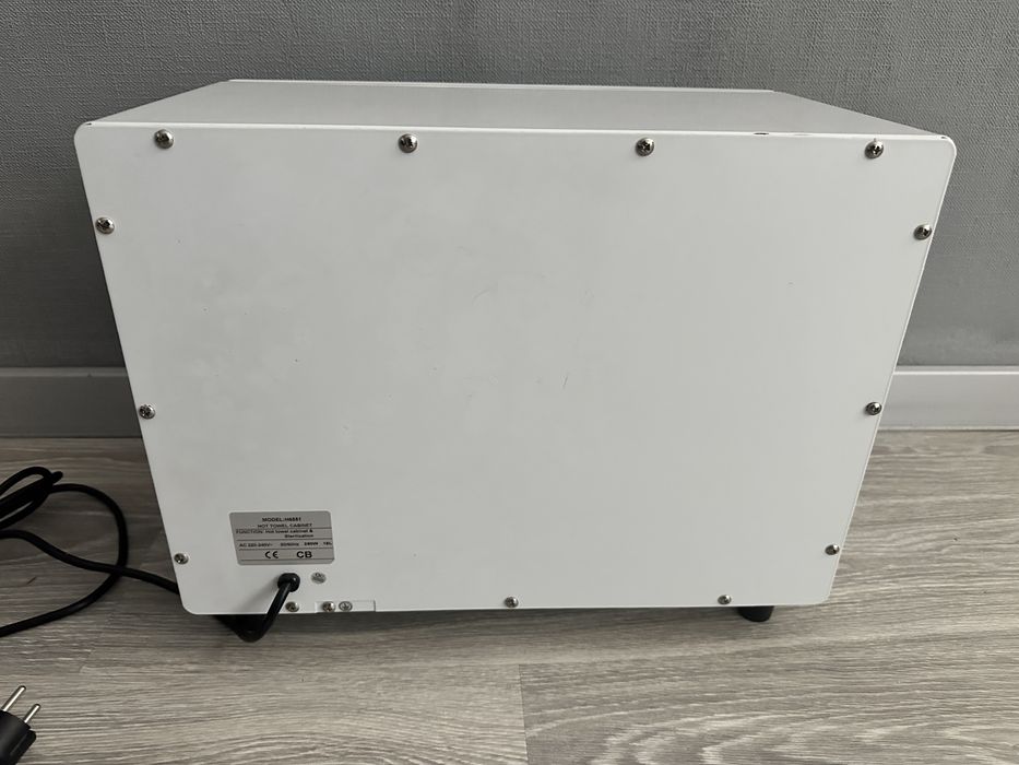 Підігрівач-стерилізатор рушників Hengzhuo H6551