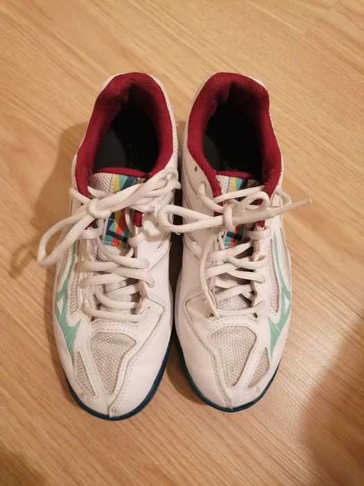 Tênis Mizuno em excelente estado