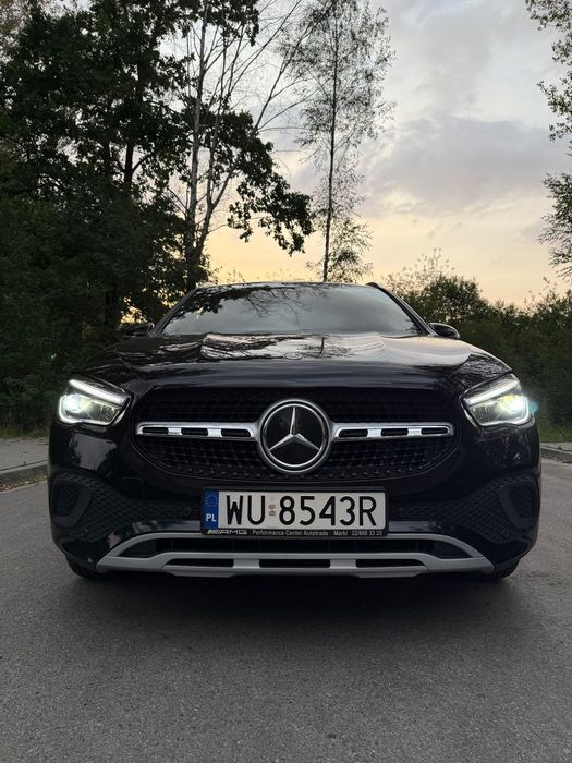 Mercedes-Benz GLA Druga właścicielka stan idealny