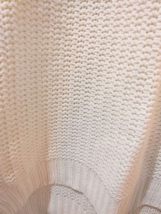 Sweterek stradivarius