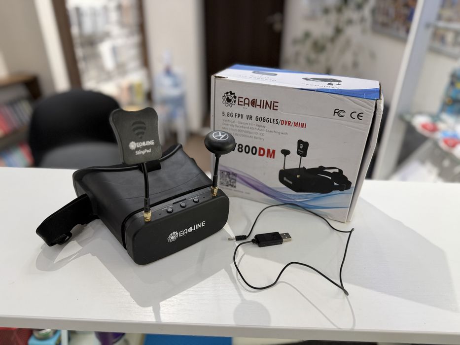 FPV очки eachine ev800dm 5.8