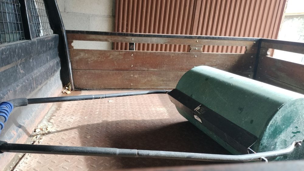 Rolo para construção civil ou jardinagem alisar terreno