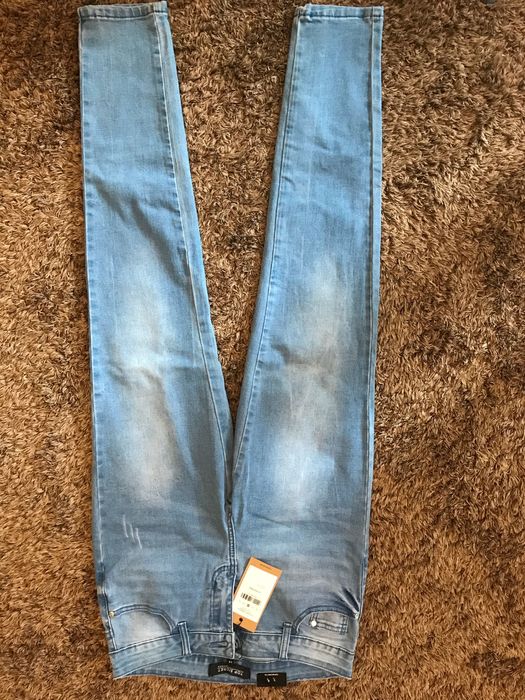 Spodnie jeansy regular 38 nowe