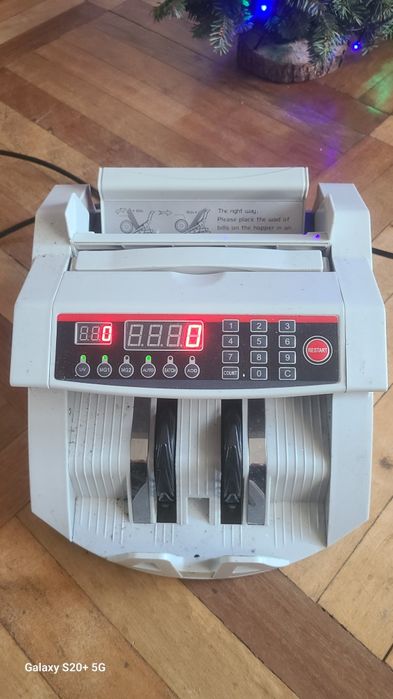 Счётная машина для денег.