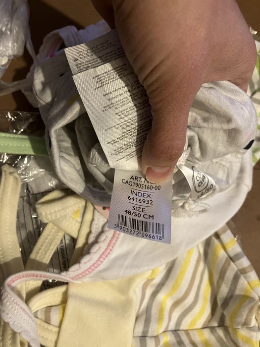 Czapeczki niemowlece nowe