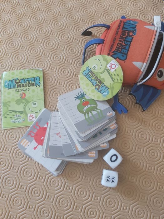 Monster match jogo cartas