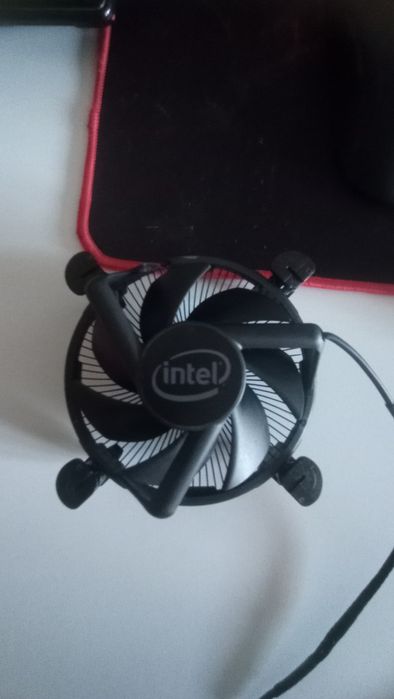 Боксовый кулер для процессора intel