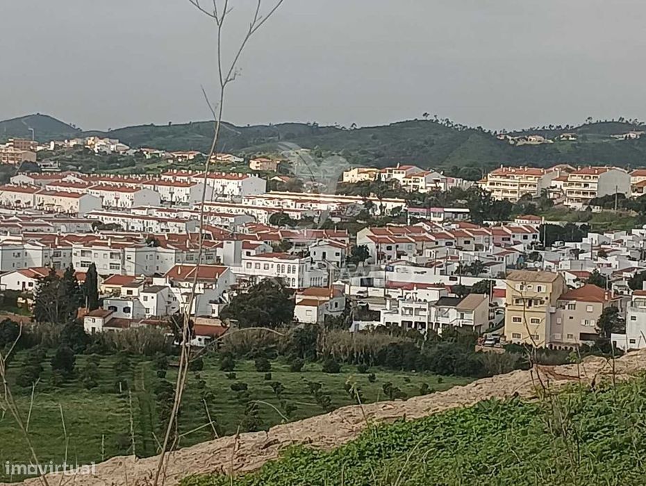 Terreno Industrial em Silves