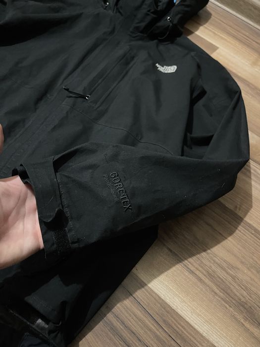 Продам чоловічу вітровку the north face gore tex outdoor водонепроникн