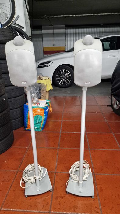 Colunas de som B&W LM-1 (com suportes de chão e cabos)