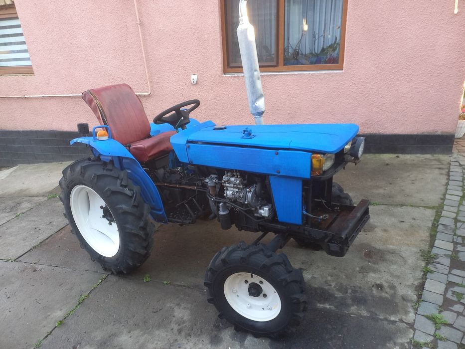 Продам трактор ісекі
