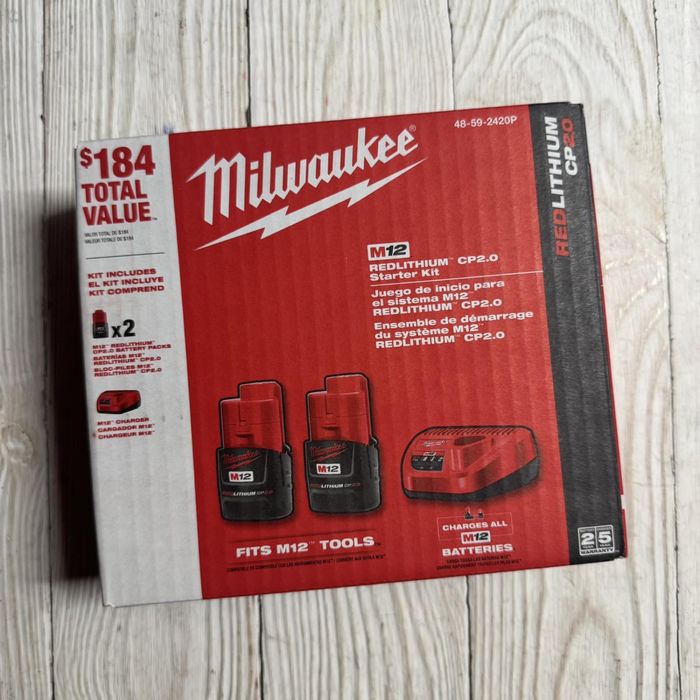 Набір акумулторів та зарядний пристрій Milwaukee M12 48-59-2420P