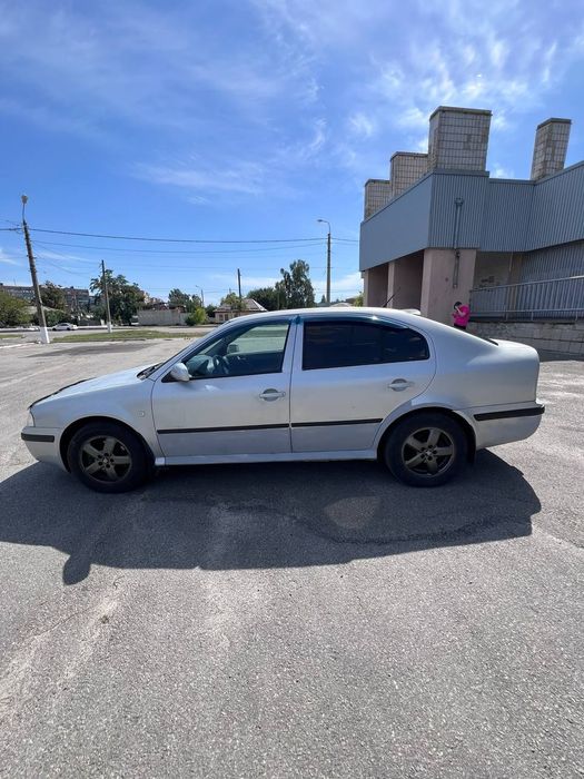 Skoda Octavia 2003 VIN TMBBE41U038705812 фото оголошення 4 з 8