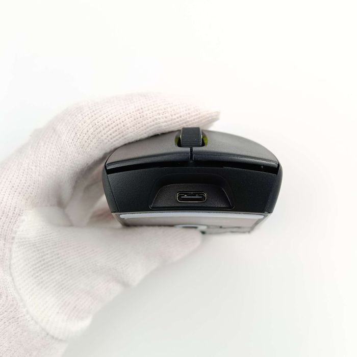 CORSAIR M75 AIR WIRELESS Ultralekka Mysz Dla Graczy – 2.4GHz