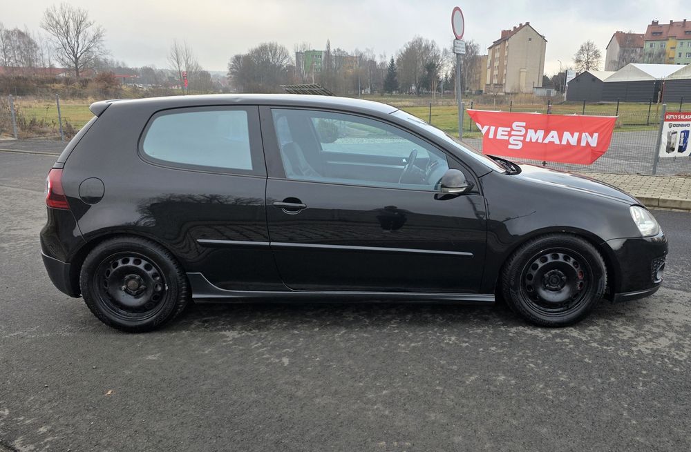 Golf 5 GTI !! 2.0 turbo 200 koni.  Długie opłaty!!