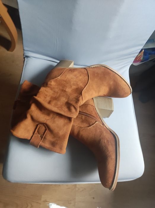 Buty kozaczki CCC .