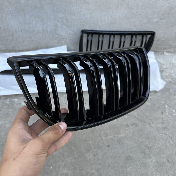 Решотки ноздрі бмв е60 е39 е46 е90 е91 е61 f10 f11 f18 f30 f31 f35 e53