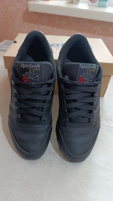 Кроссовки REEBOK Classic Women