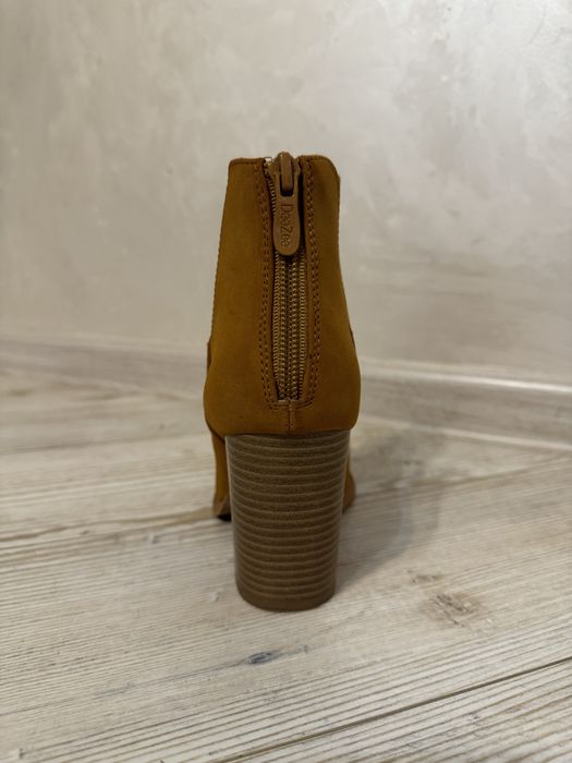 черевики, козаки 36р