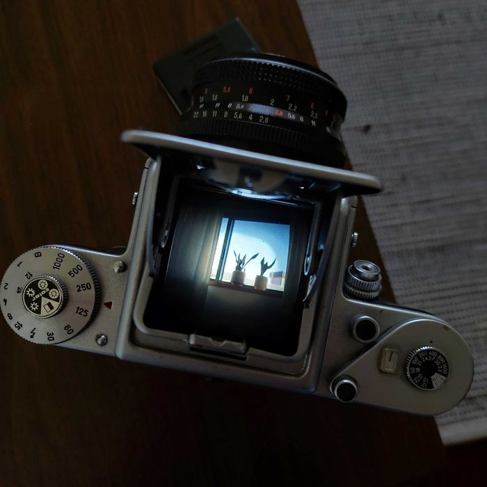 Pentacon six TL + Carl Zeiss Jena DDR MC Biometar 2.8/80