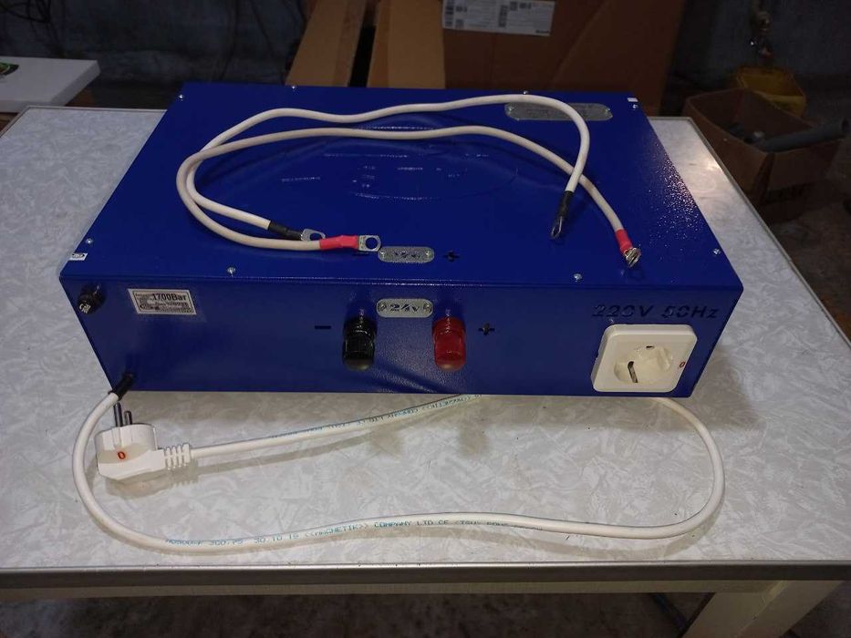 ИБП ФОРТ FX25 (24/220V) для Дома, Дачи (Инвертор) на 1700Вт