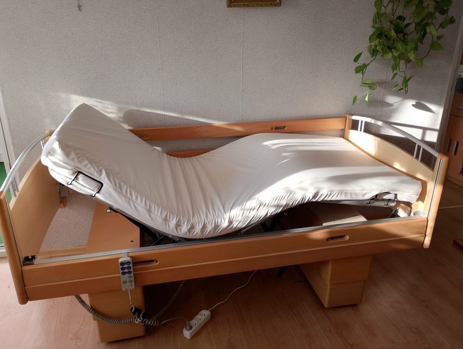 Sprzedam łóżko rehabilitacyjne