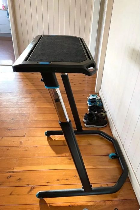 Wahoo desk - stolik do trenazera