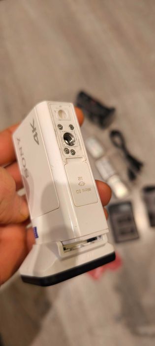 Sony FDR-X3000 + Повний комплект (Аквабокс, Захист, 128GB)