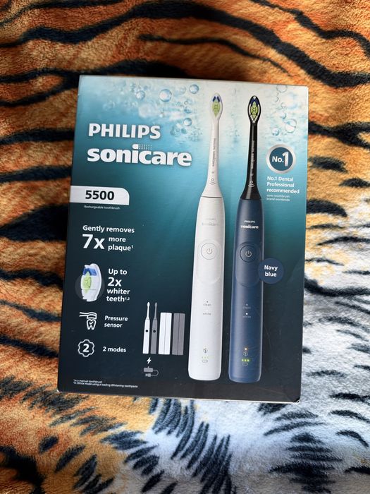 Szczoteczka elektryczna PHILIPS Sonicare 5500 HX7119/01