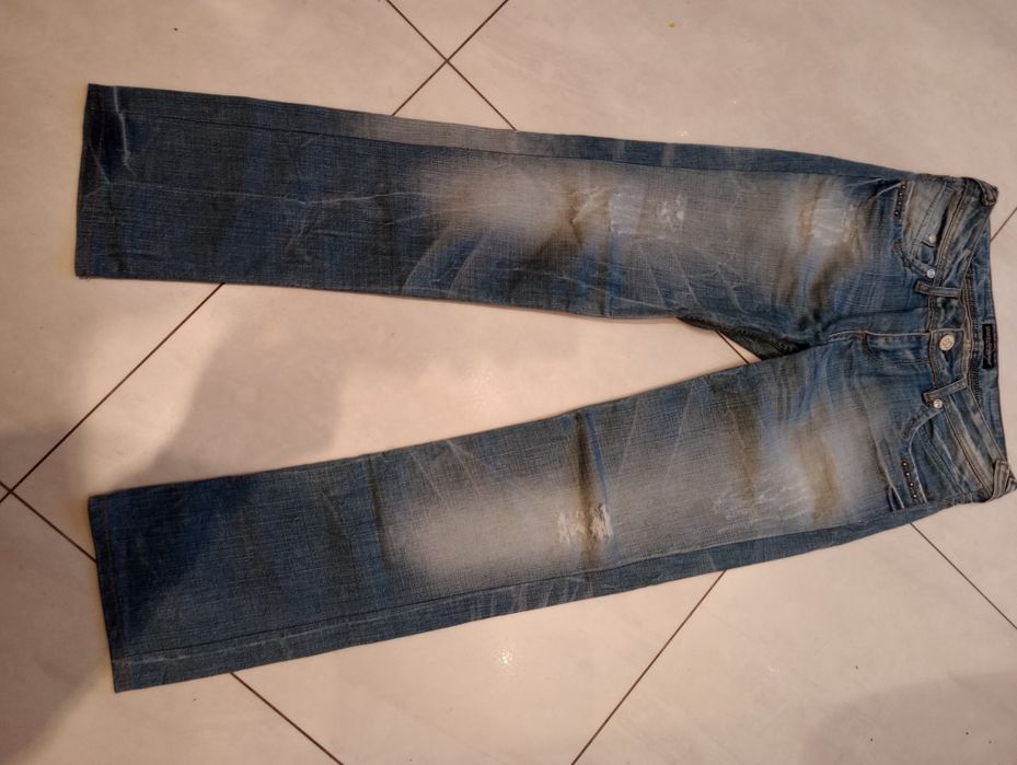 Spodnie damskie /  jeans uzywane dobrych marek jak True Religion
