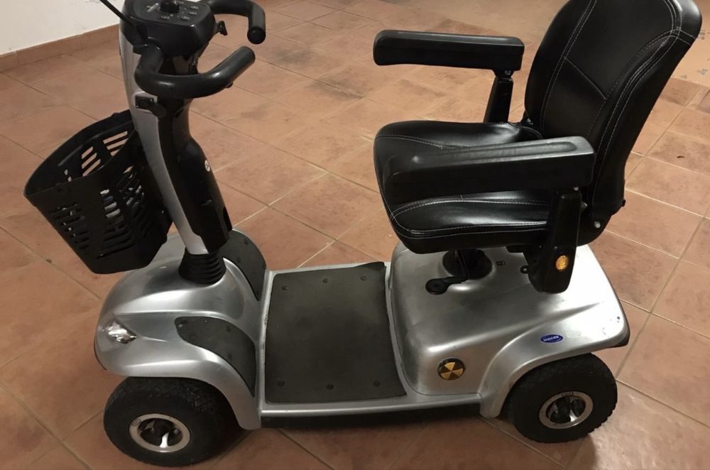 Invacare Leo - Mobilidade Elétrica