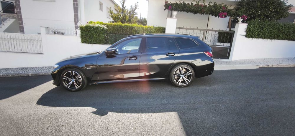 BMW 330e xDrive Touring M Pack | 2023