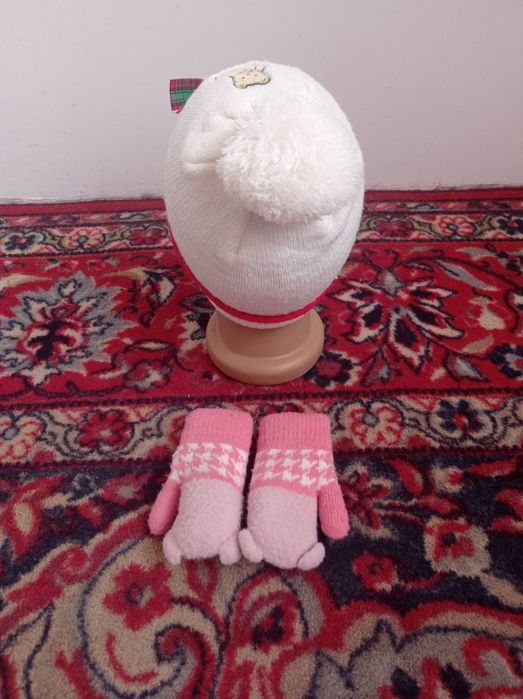 Шапка з рукавичками