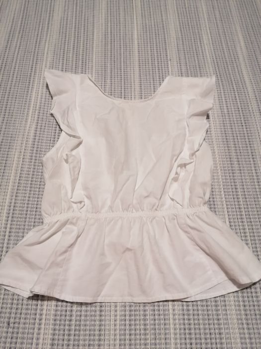 Roupa 5 € por peça
Roupas por 5 euros cada
É tudo com marcas de pouc