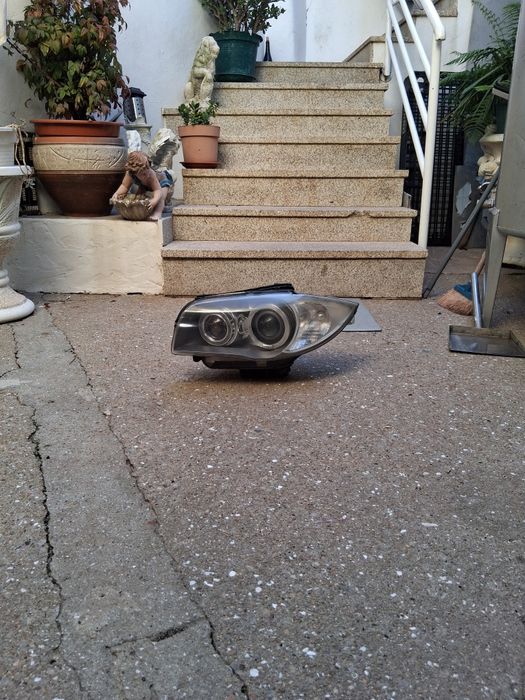 Farol Original BMW Valeo – Bi-Xenon (Lado Esquerdo / Condutor)