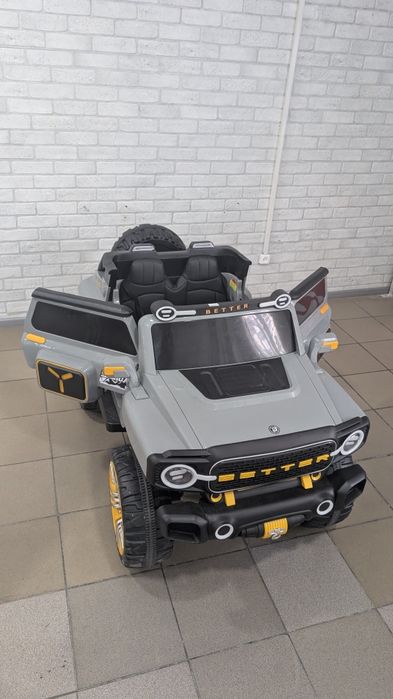 дитячий повнопривідний електромобіль Bambi Racer Jeep M 5821EBLR-11 (24V)
