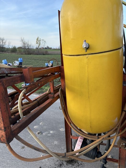 Opryskiwiacz 400 l 12 m